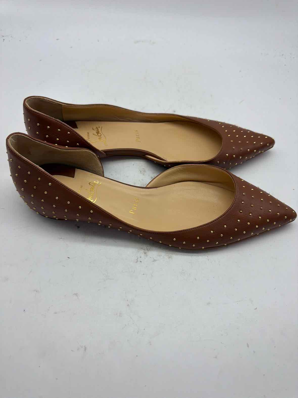 Pre-Owned Christian Louboutin Tan Size 9 D'orsay Flats | True Fashionistas.