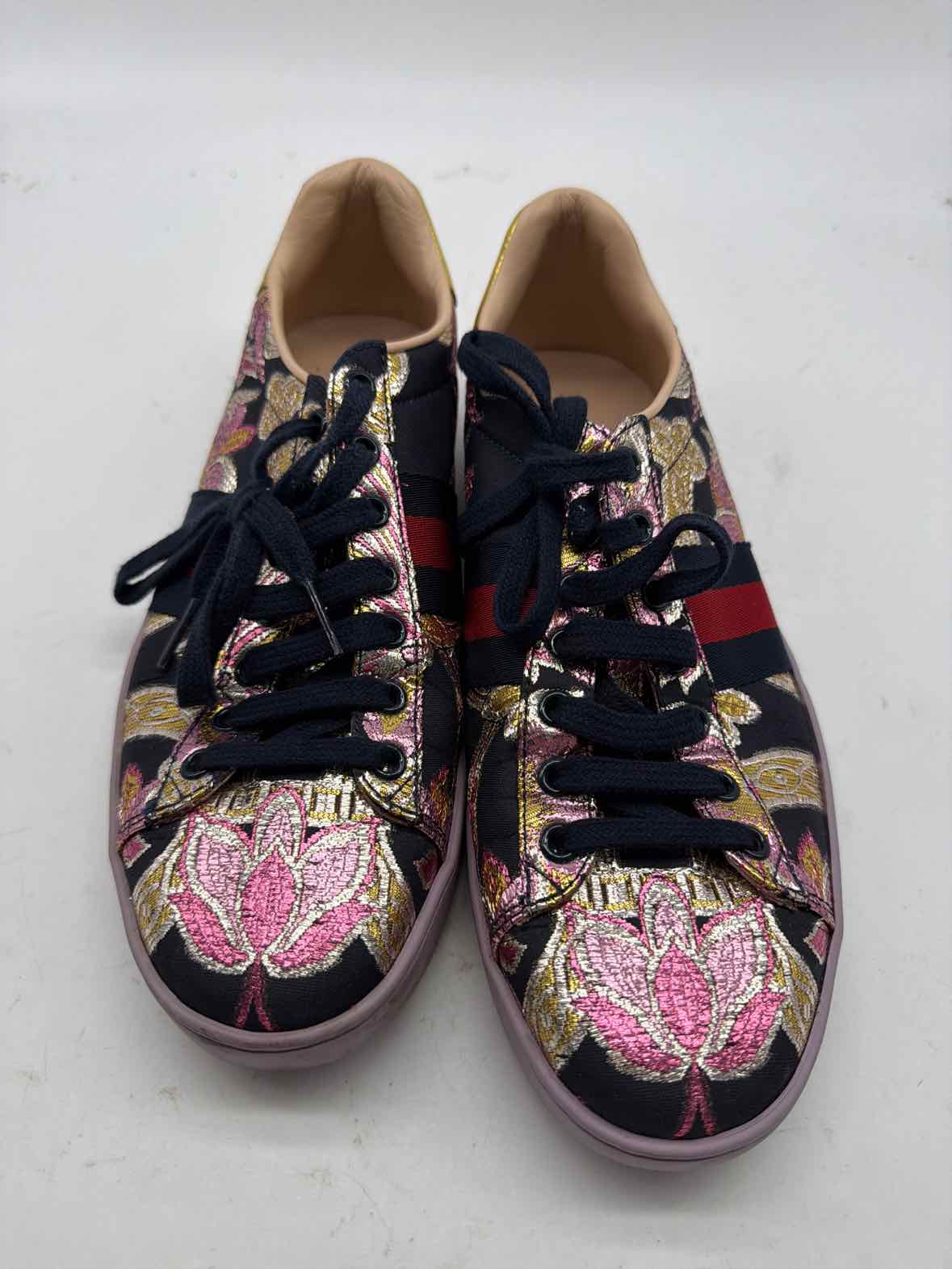Pre-Owned Gucci Navy Size 9 Ace Athletic Shoes | True Fashionistas.