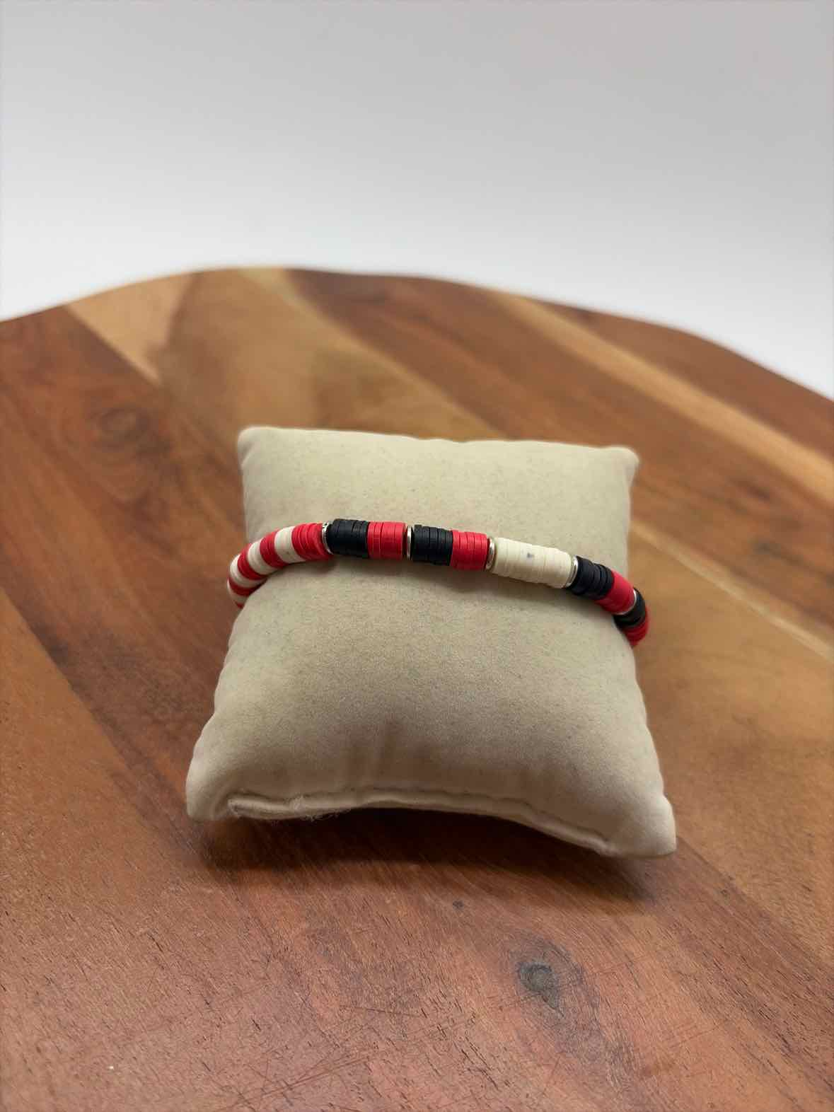 Erimish Red, White, Black Disc Stretchy Bracelet | True Fashionistas.