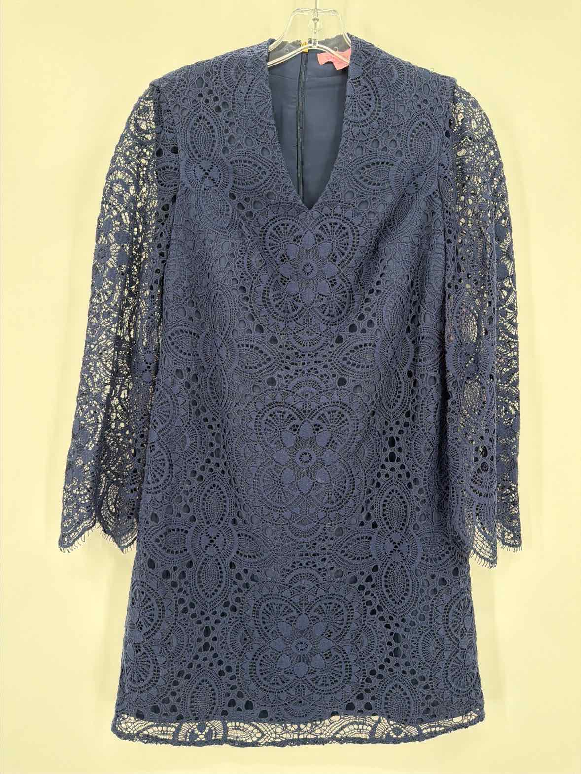 Pre-Owned Lilly Pulitzer Navy Size 00 Lace Short Long Sleeve Dress | True Fashionistas.