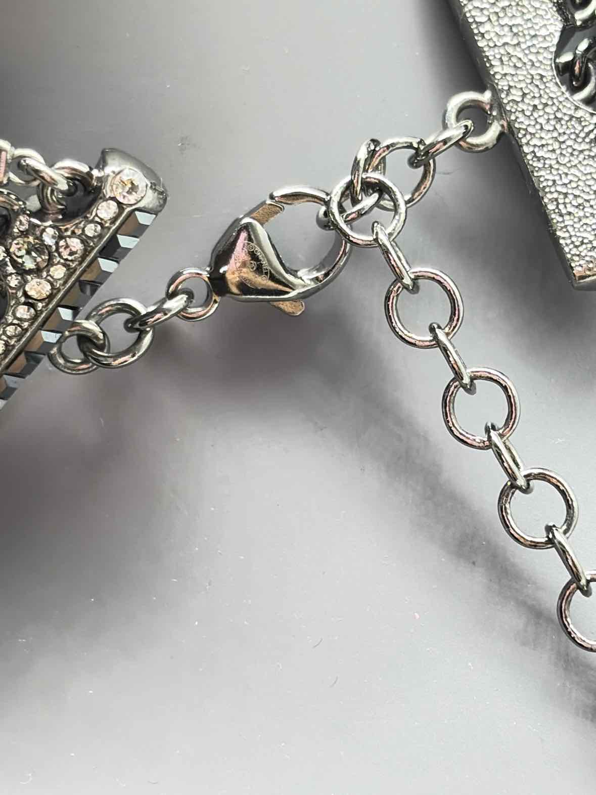 Pre-Owned Chanel Silver Multi Strand Choker Necklace | True Fashionistas.