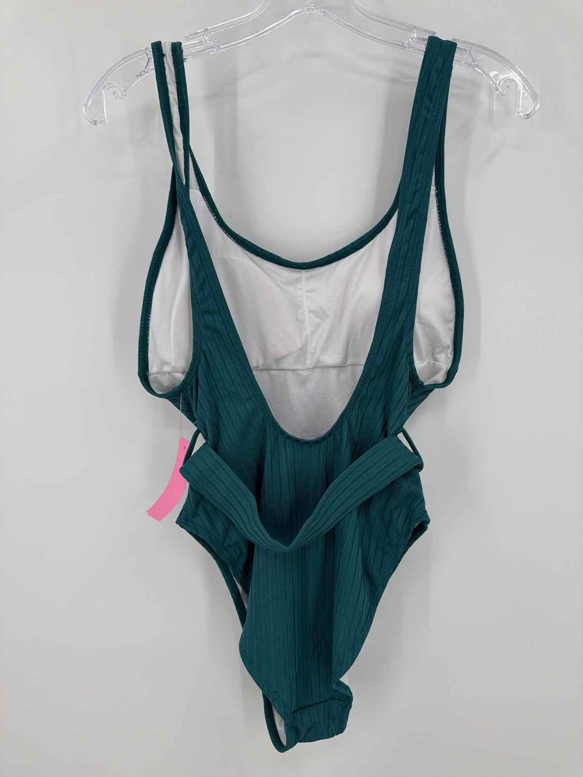 Pre-Owned Cameo Green Size Small One-Piece | True Fashionistas.