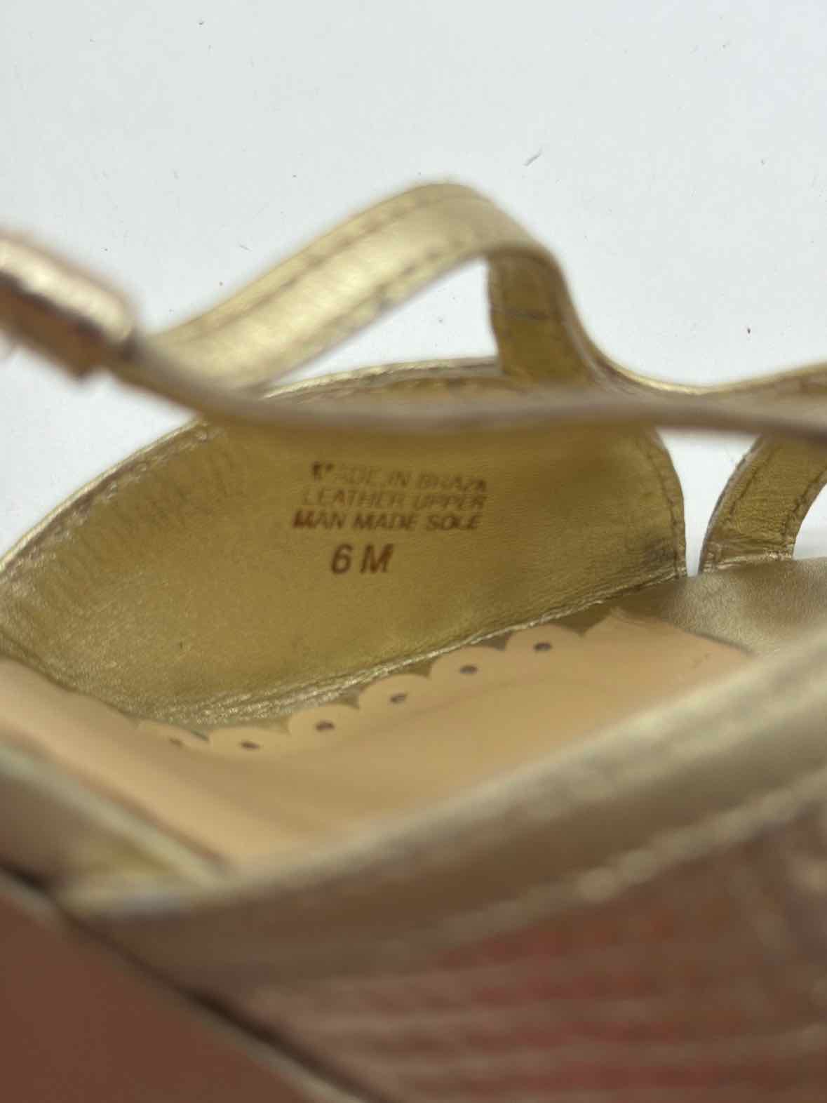 Pre-Owned Lilly Pulitzer Gold Size 6 Wedge Heels | True Fashionistas.
