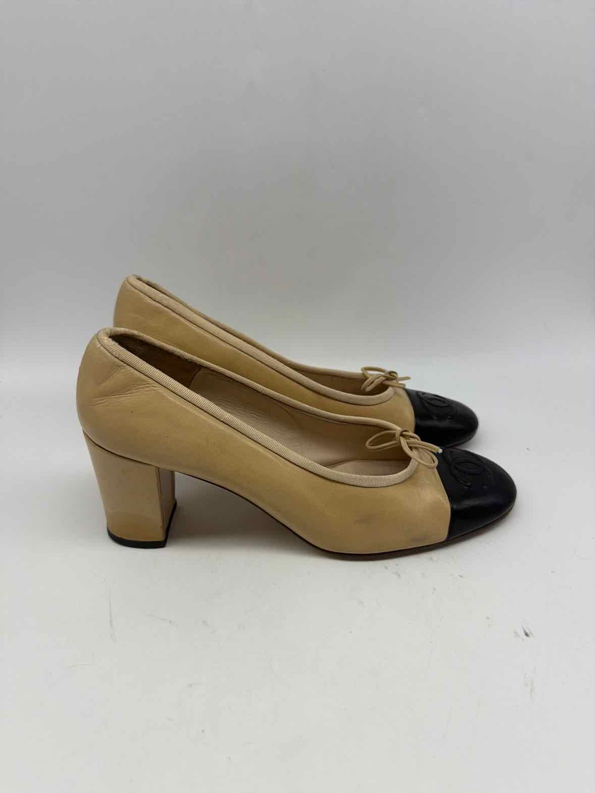 Pre-Owned Chanel Tan Size 39.5 Block Heel Heels | True Fashionistas.