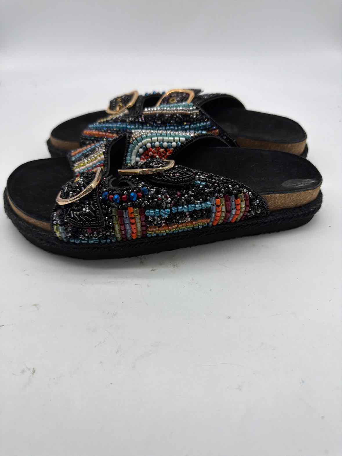Pre-Owned House Of Harlow Black Size 7 Slide Sandals | True Fashionistas.