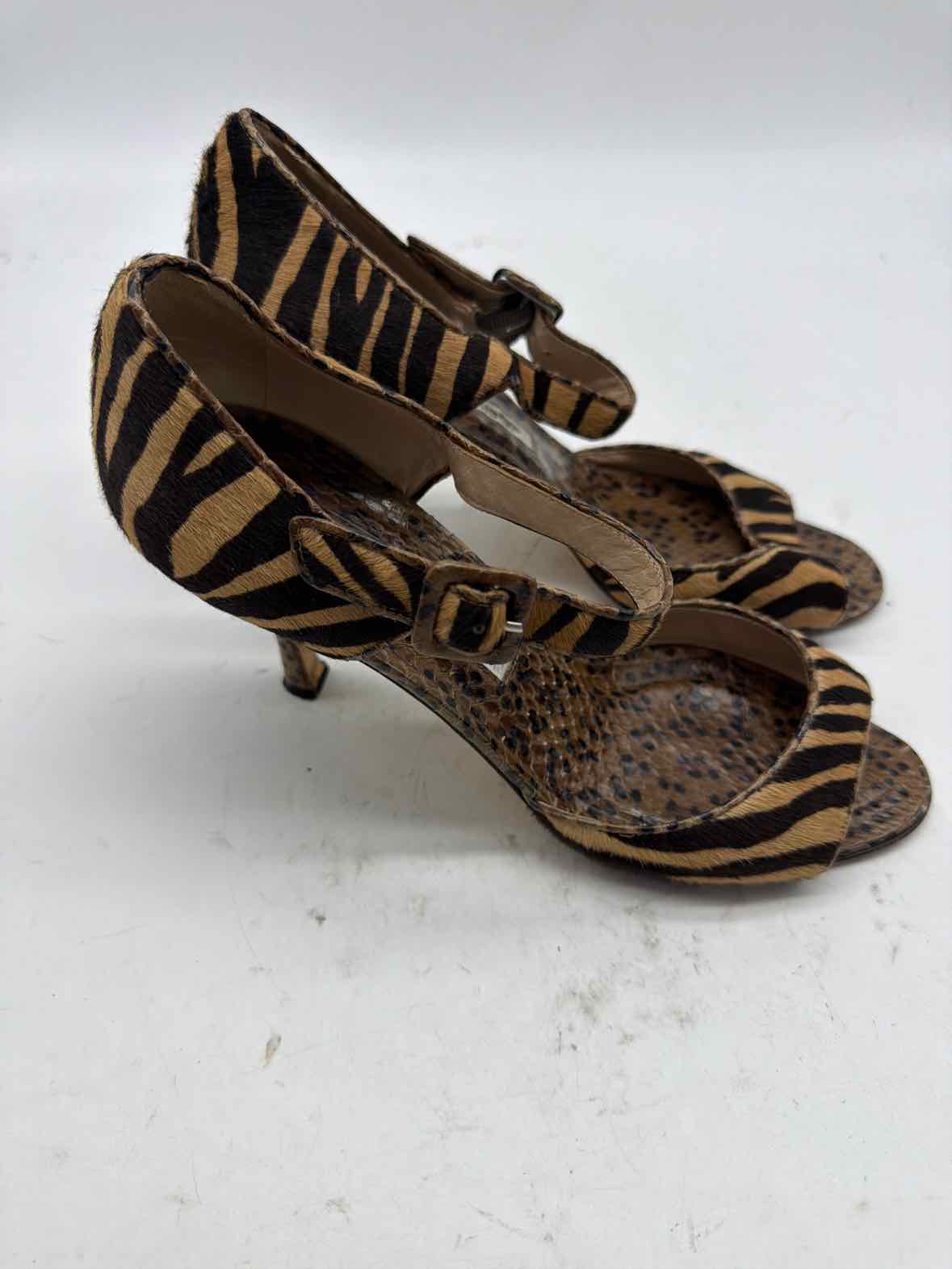 Pre-Owned Manolo Blahnik Tan Size 7.5 Animal Print Ankle Strap Heels | True Fashionistas.