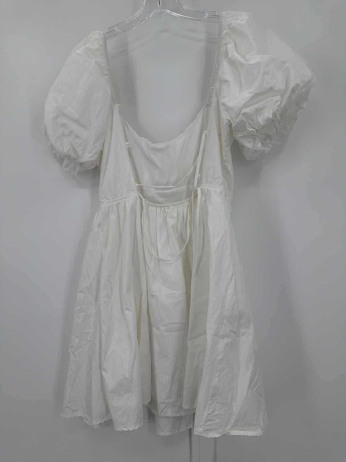 Pre-Owned Altar'd State White Size Large Short Short Sleeve Dress | True Fashionistas.