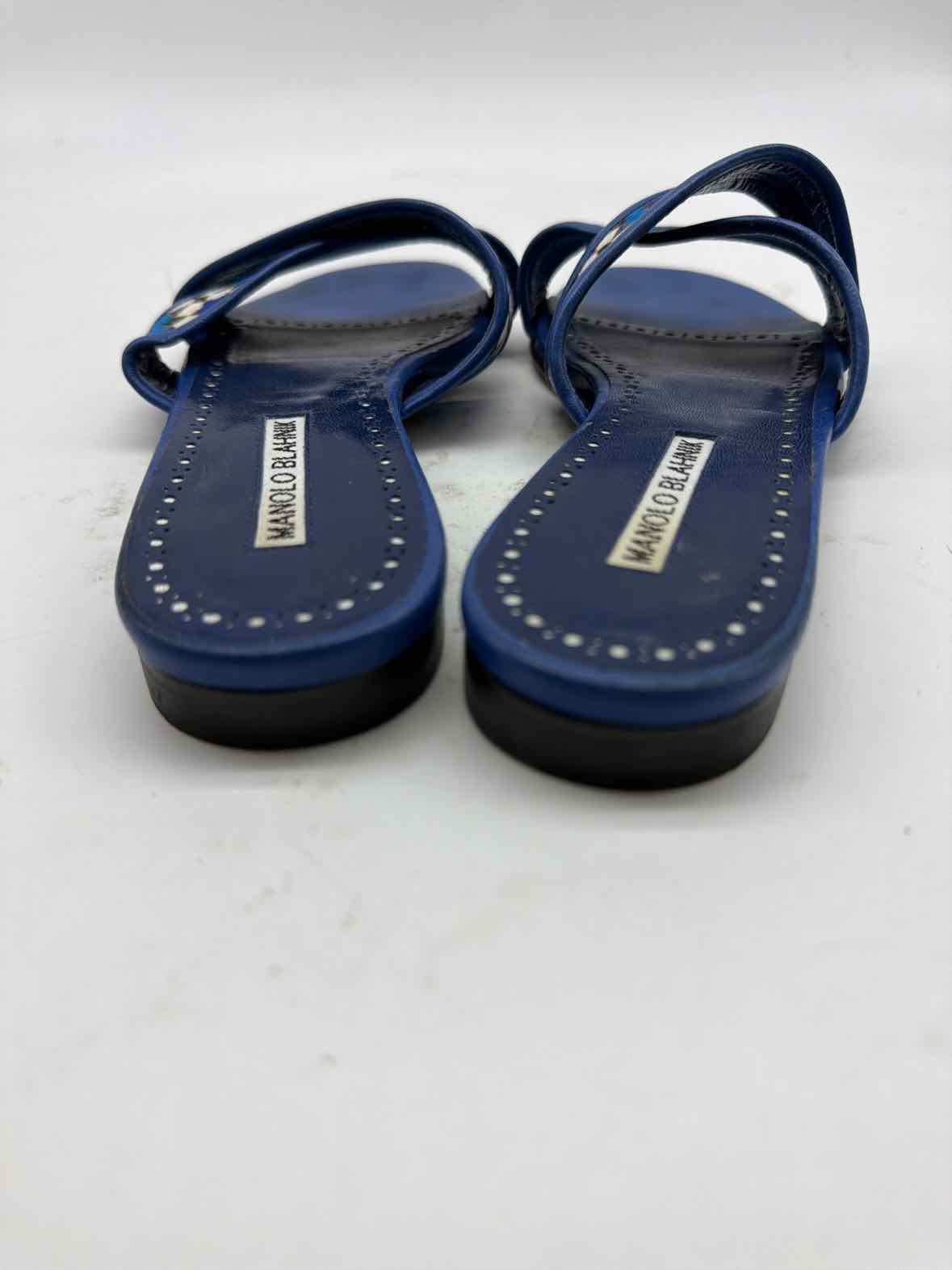 Pre-Owned Manolo Blahnik Blue Size 36 Mule Sandals | True Fashionistas.
