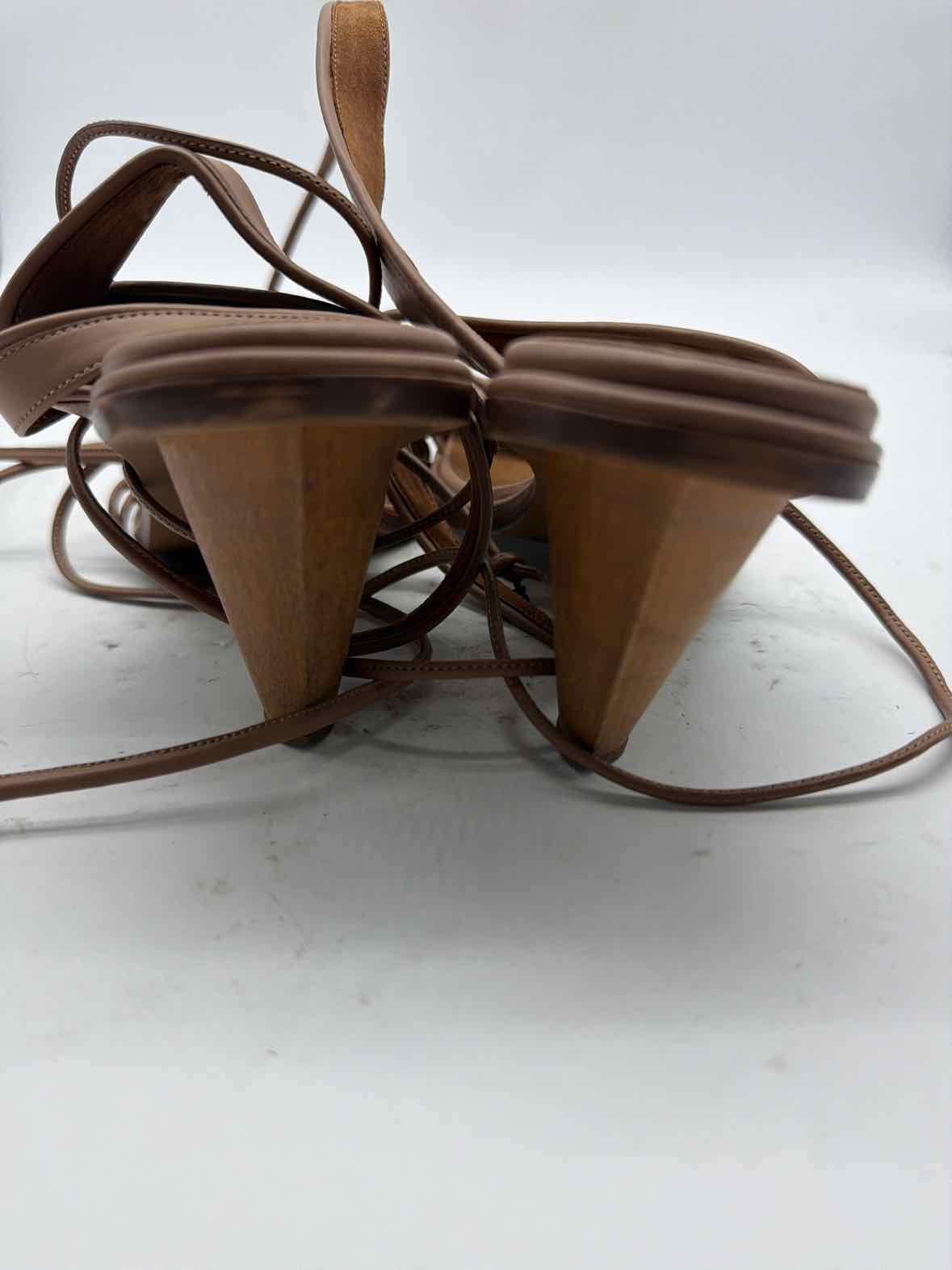 Pre-Owned Stella McCartney Tan Size 8.5 Strappy Heels | True Fashionistas.
