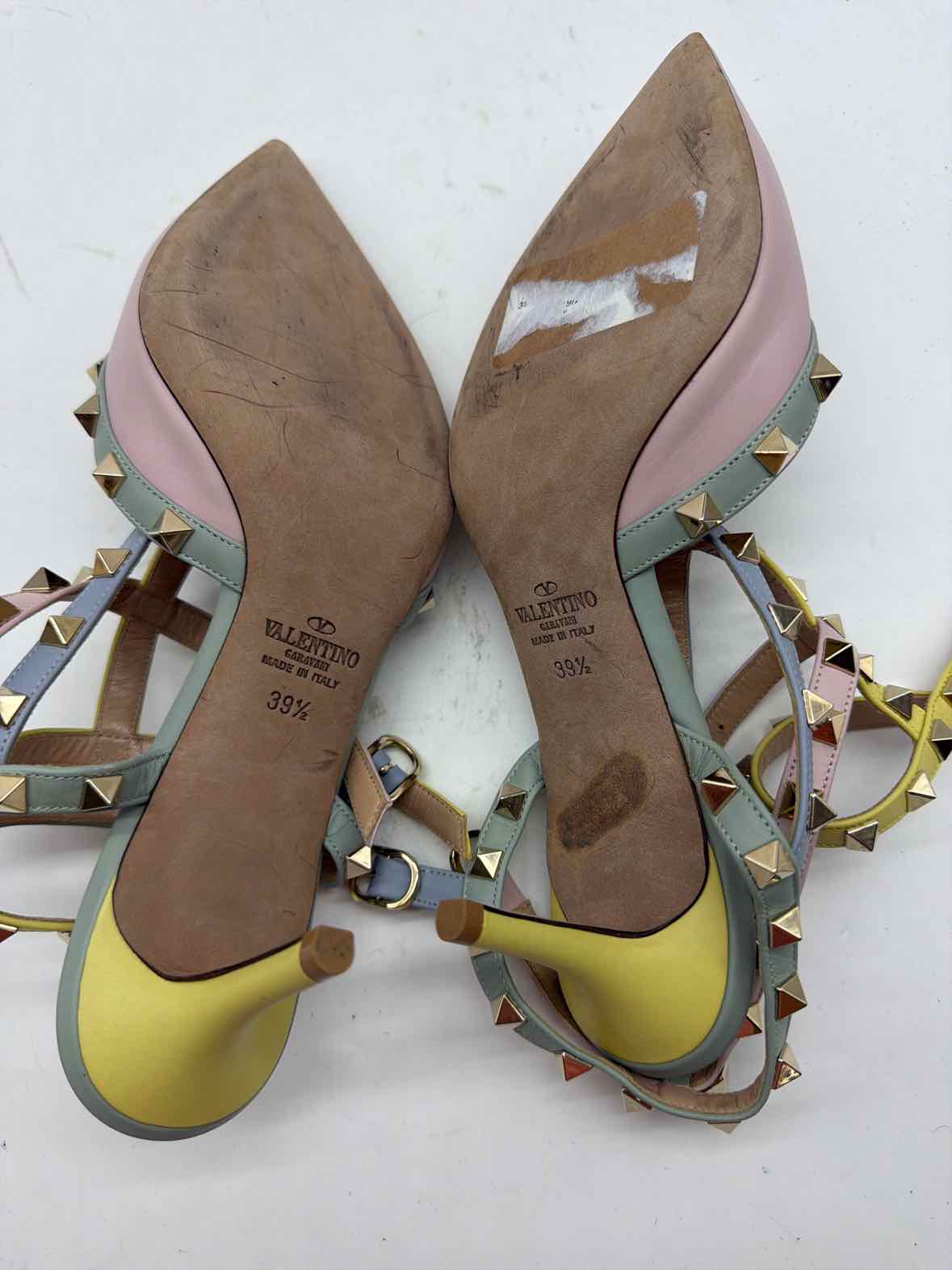 Pre-Owned Valentino Pink Size 39.5 Rockstud Slingback Heels | True Fashionistas.