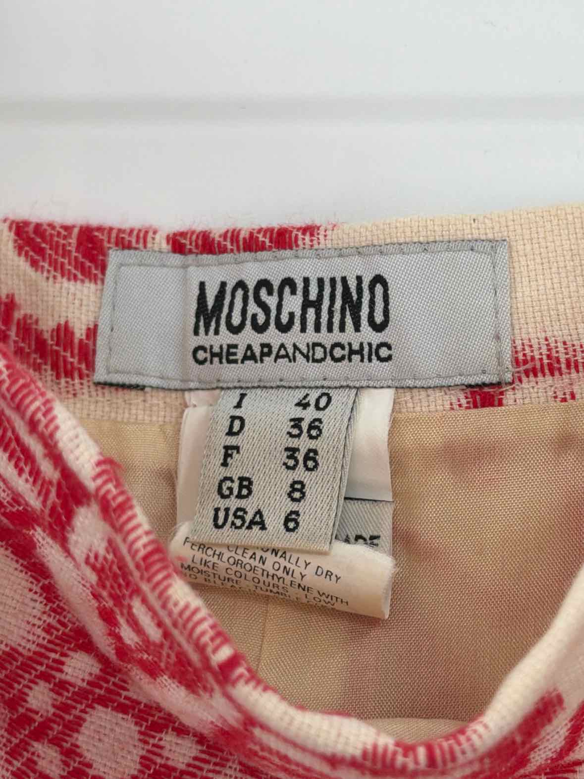 Pre-Owned Moschino Cheap & Chic Ivory Size 6 Pencil Skirt | True Fashionistas.