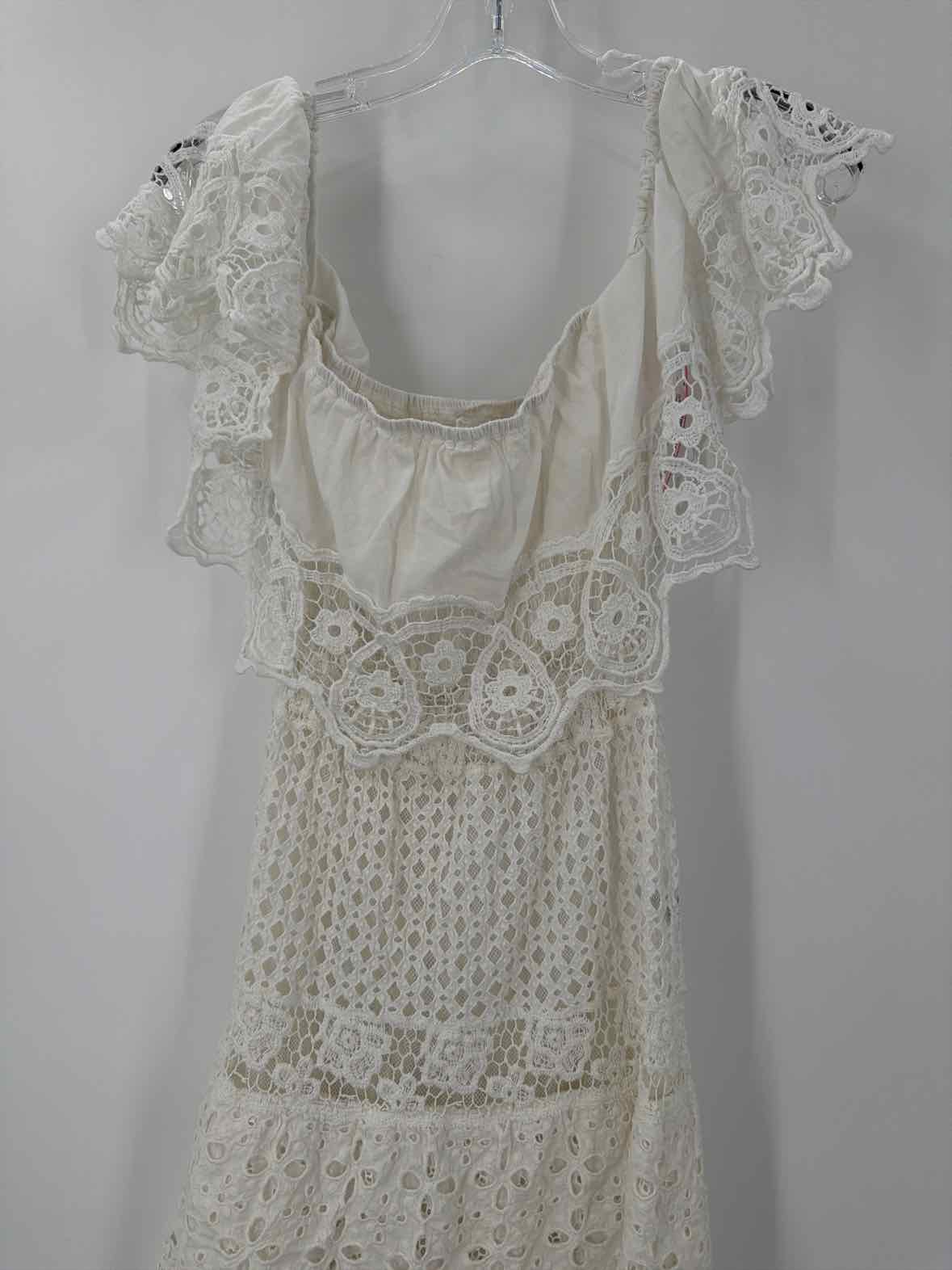 Pre-Owned Queen Moda Positano White Size Small Long Sleeveless Dress | True Fashionistas.