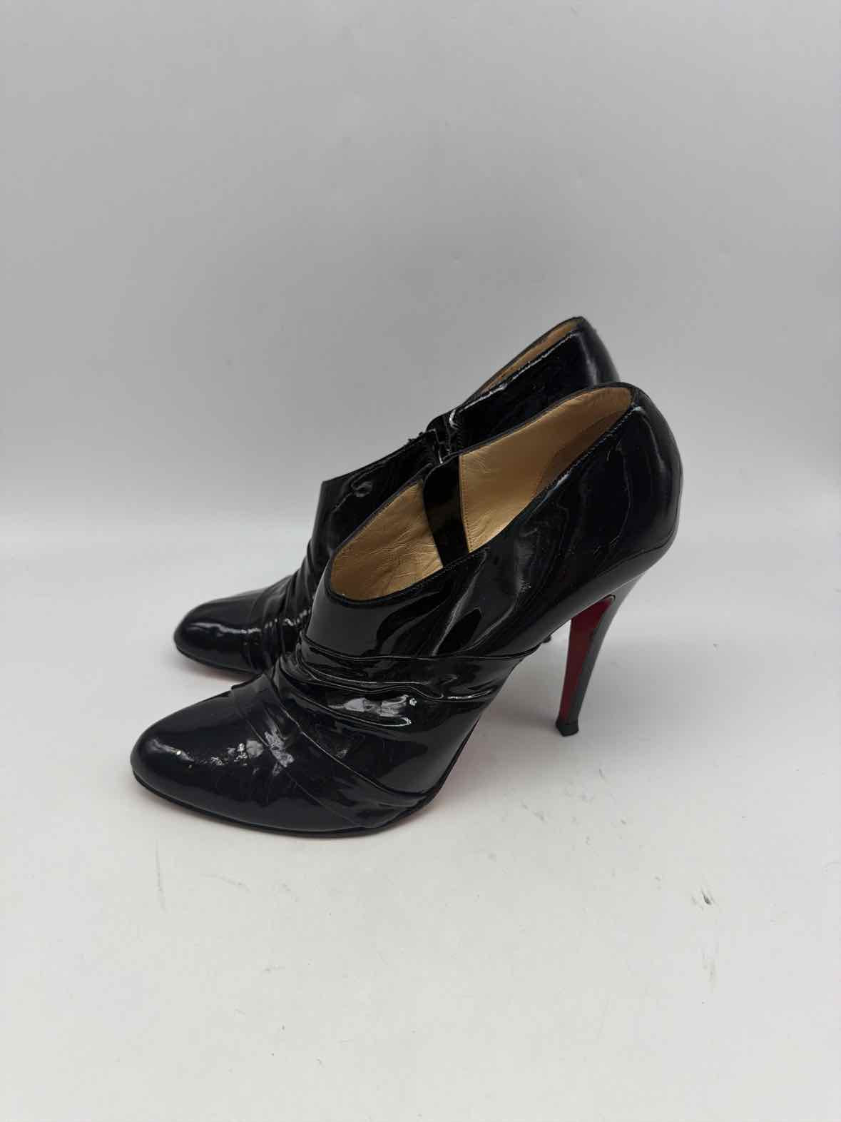 Pre-Owned Christian Louboutin Black Size 41 Ankle Boot Boots | True Fashionistas.