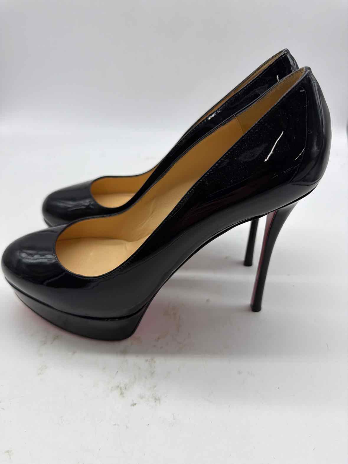 Pre-Owned Christian Louboutin Black Size 9 Patent Leather Stiletto Heels | True Fashionistas.