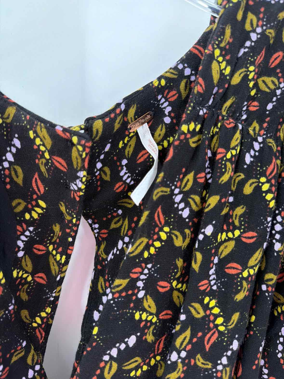 Pre-Owned Free People Black Size 4 Short Sleeve Romper | True Fashionistas.