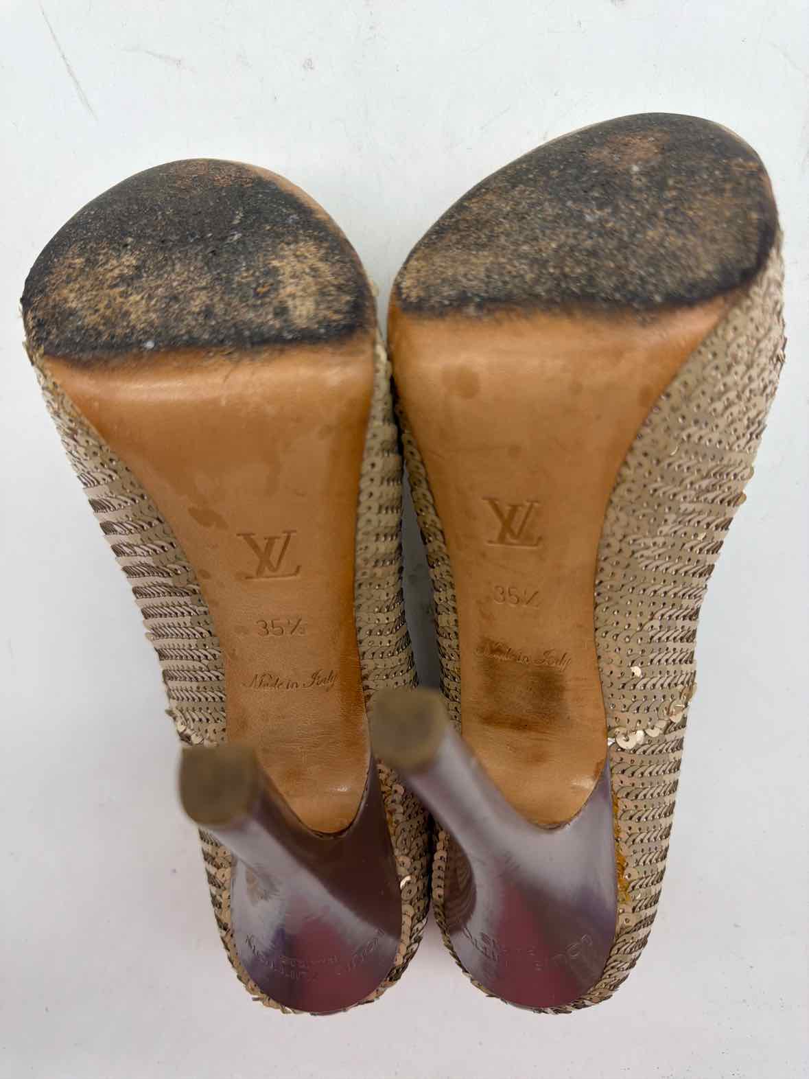 Pre-Owned Louis Vuitton Gold Size 35.5 Sequin Stiletto Heels | True Fashionistas.