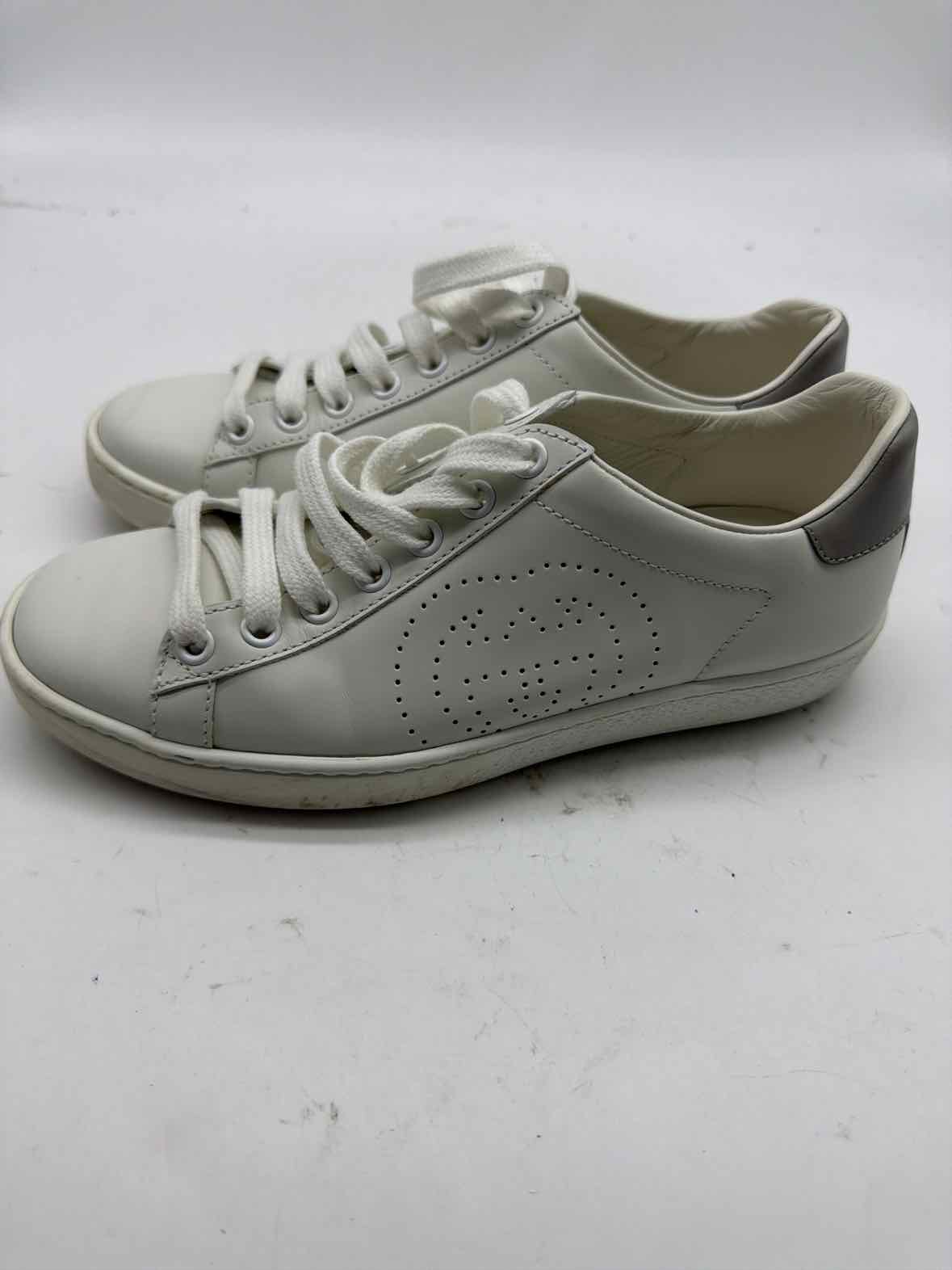 Pre-Owned Gucci White Size 4.5 Fashion Sneaker Athletic Shoes | True Fashionistas.