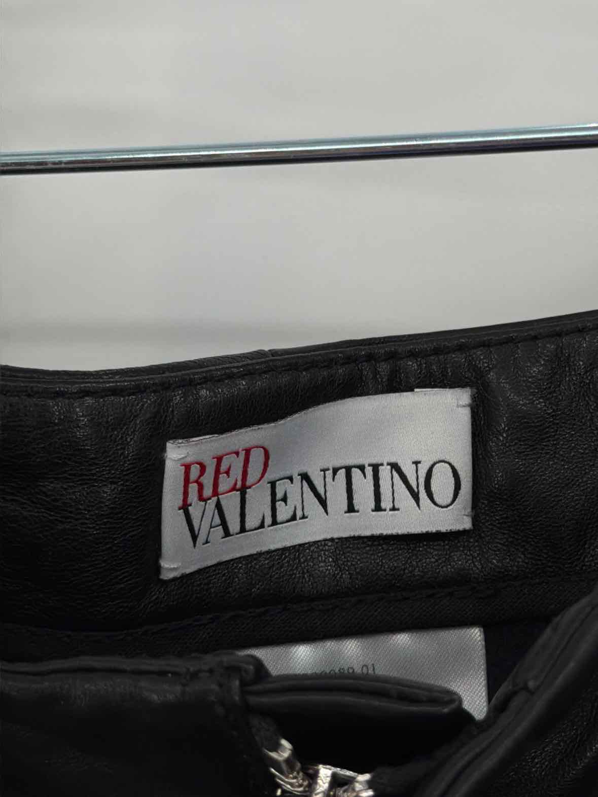 Pre-Owned Red Valentino Black Size 40 Leather Dress Pants | True Fashionistas.