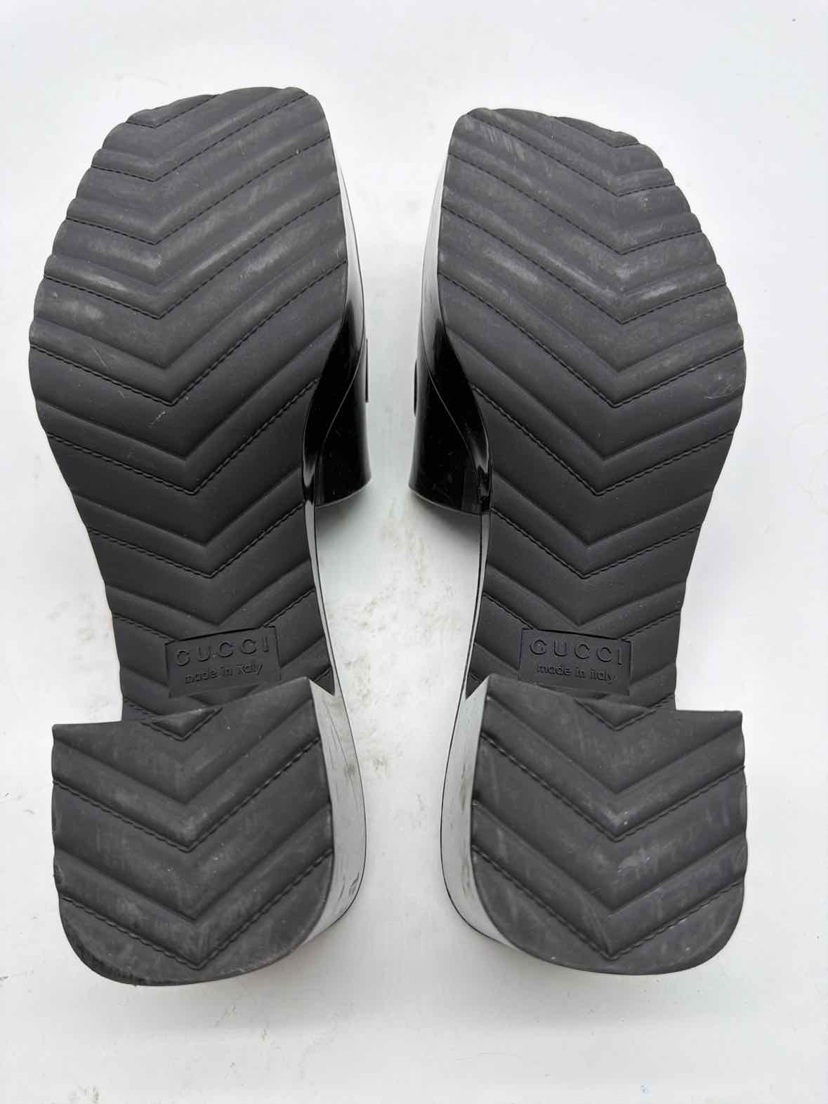 Pre-Owned Gucci Black Size 6 Jelly Mule Sandals | True Fashionistas.