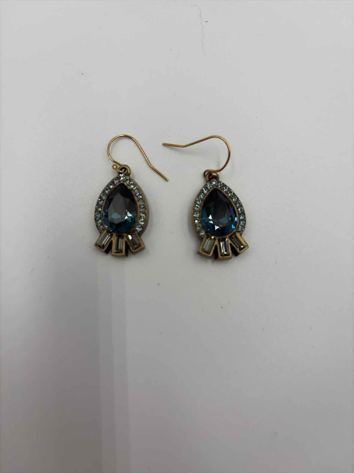 KR Designs Gold Rhinestone Pierced Drop Earrings | True Fashionistas.