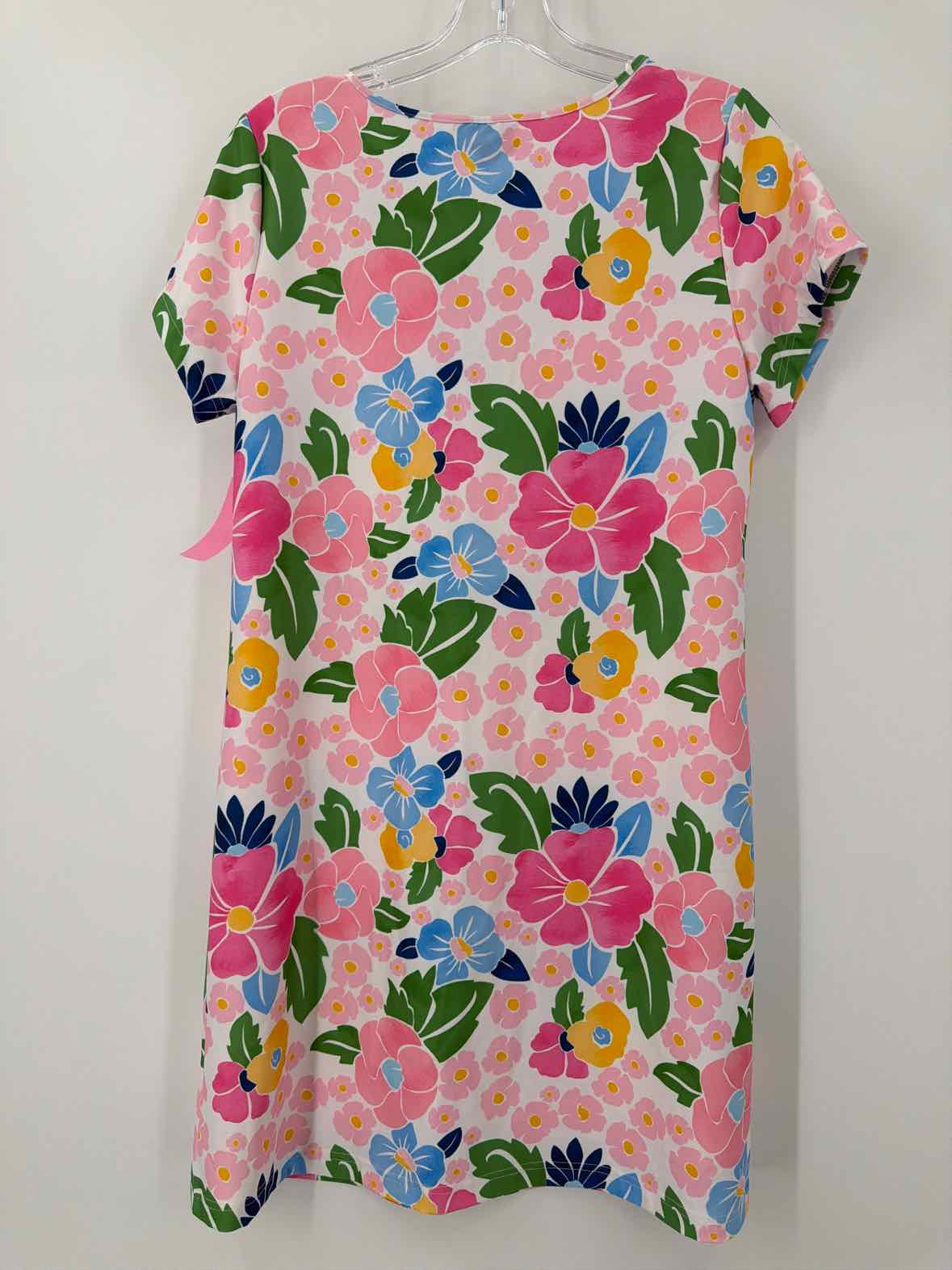 Pre-Owned Kaeli Smith Pink Size Medium Short Short Sleeve Dress | True Fashionistas.