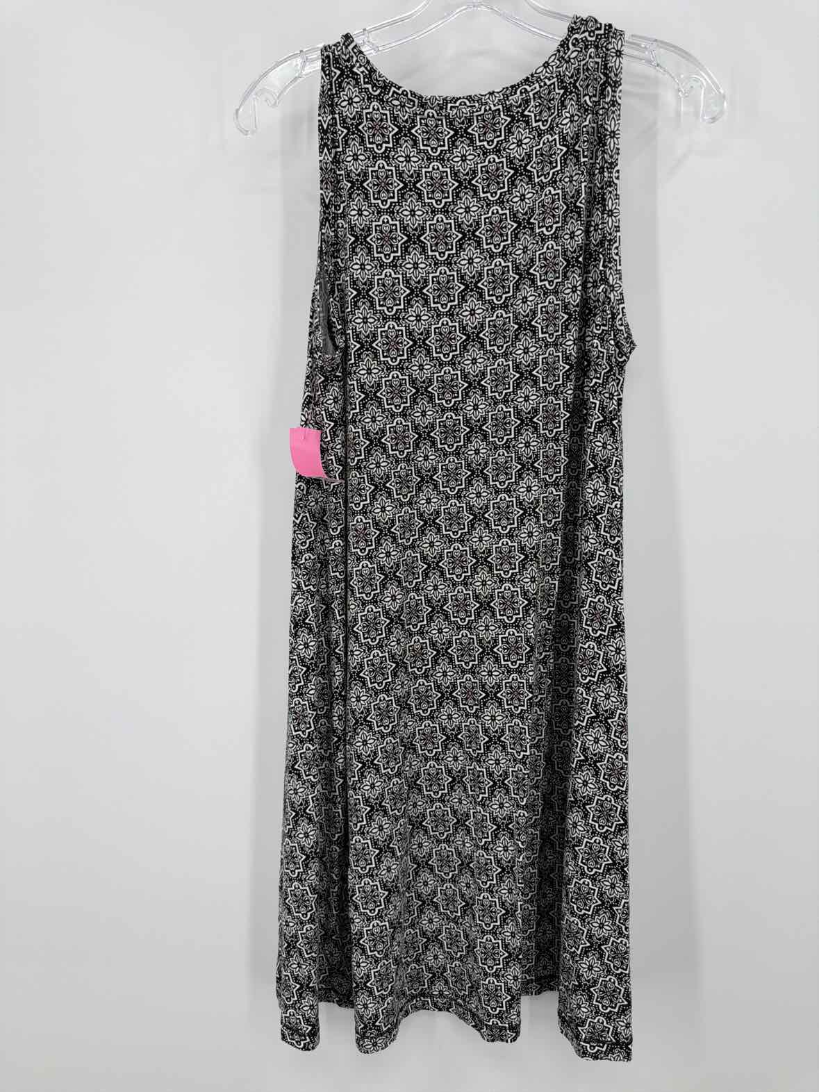 Pre-Owned Loft Black Size Medium Short Sleeveless Dress | True Fashionistas.