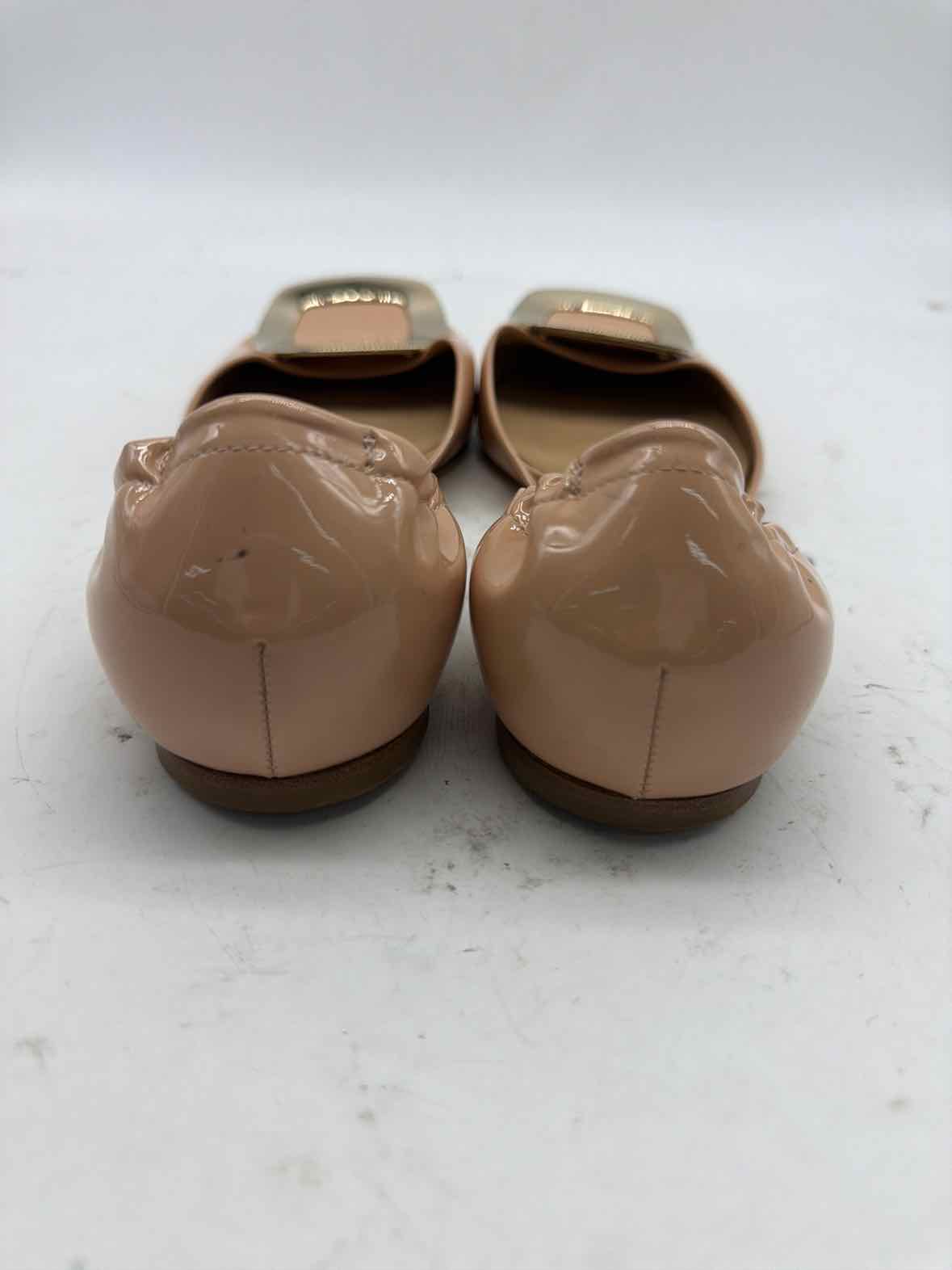 Pre-Owned Roger Vivier Pink Size 8 Patent Leather D'orsay Flats | True Fashionistas.