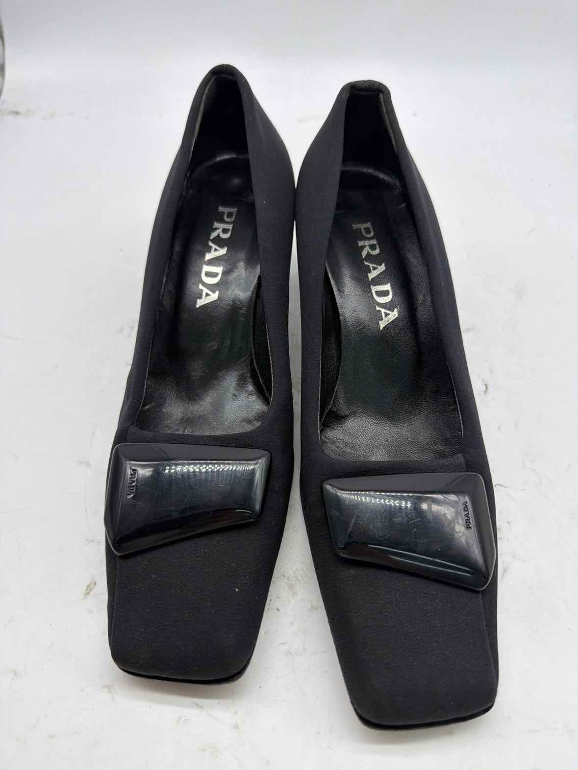 Pre-Owned Prada Black Size 6.5 Pump Heels | True Fashionistas.