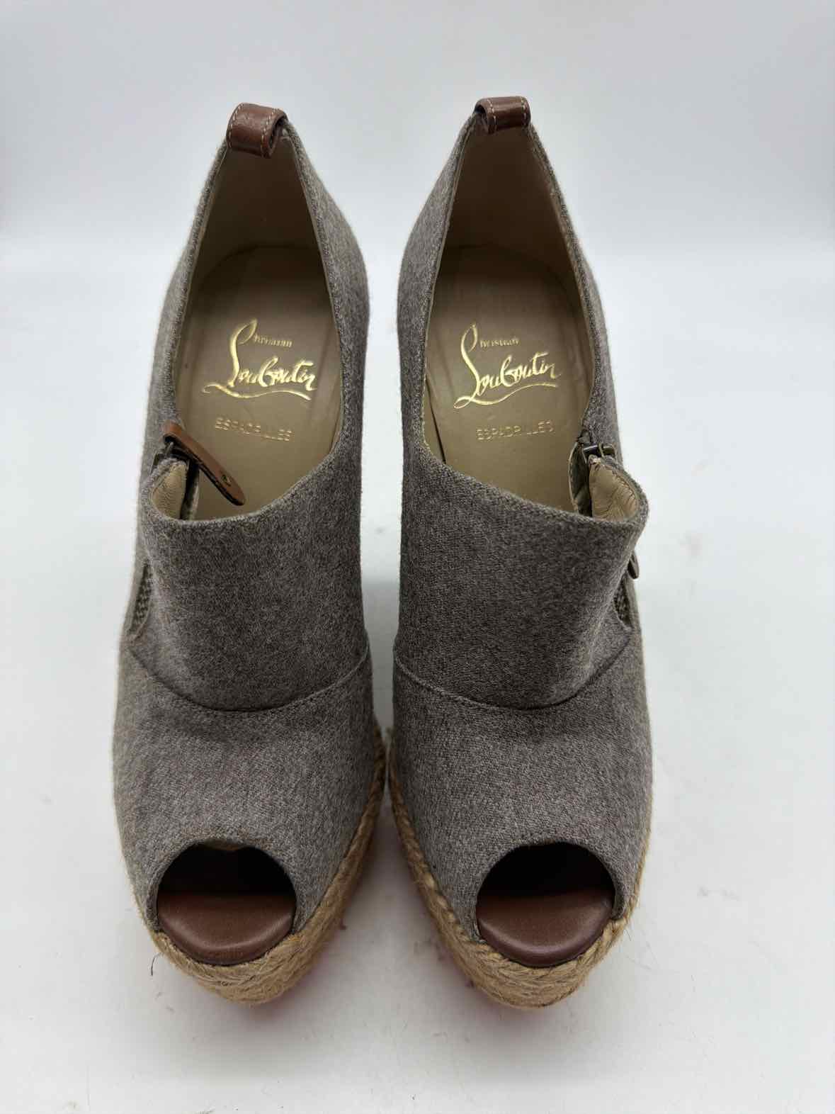 Pre-Owned Christian Louboutin Grey Size 6 Wedge Heels | True Fashionistas.