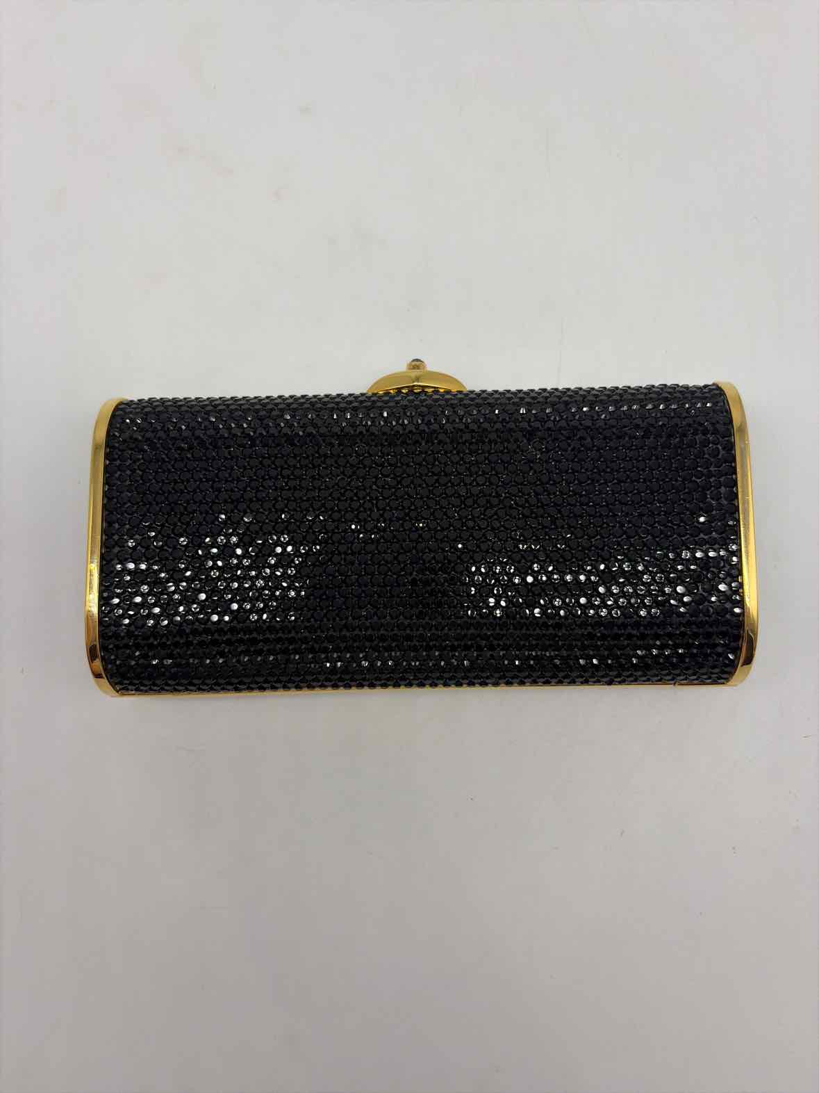 Pre-Owned Judith Leiber Black Clutch Clutch | True Fashionistas.