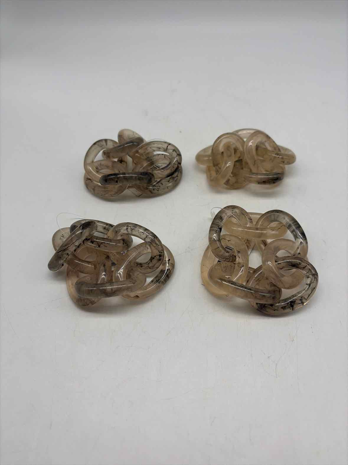 Set Of 4 Bodrum Beige And Black Chain Link Napkin Rings | True Fashionistas.