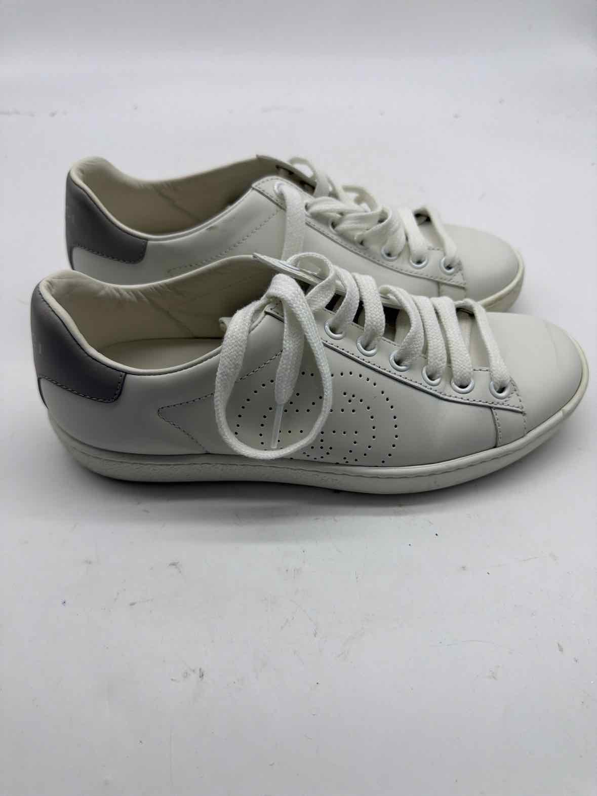 Pre-Owned Gucci White Size 4.5 Fashion Sneaker Athletic Shoes | True Fashionistas.