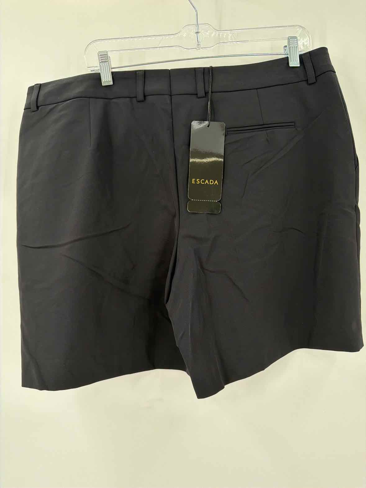 Pre-Owned Escada Black Size 46 Basic Shorts | True Fashionistas.