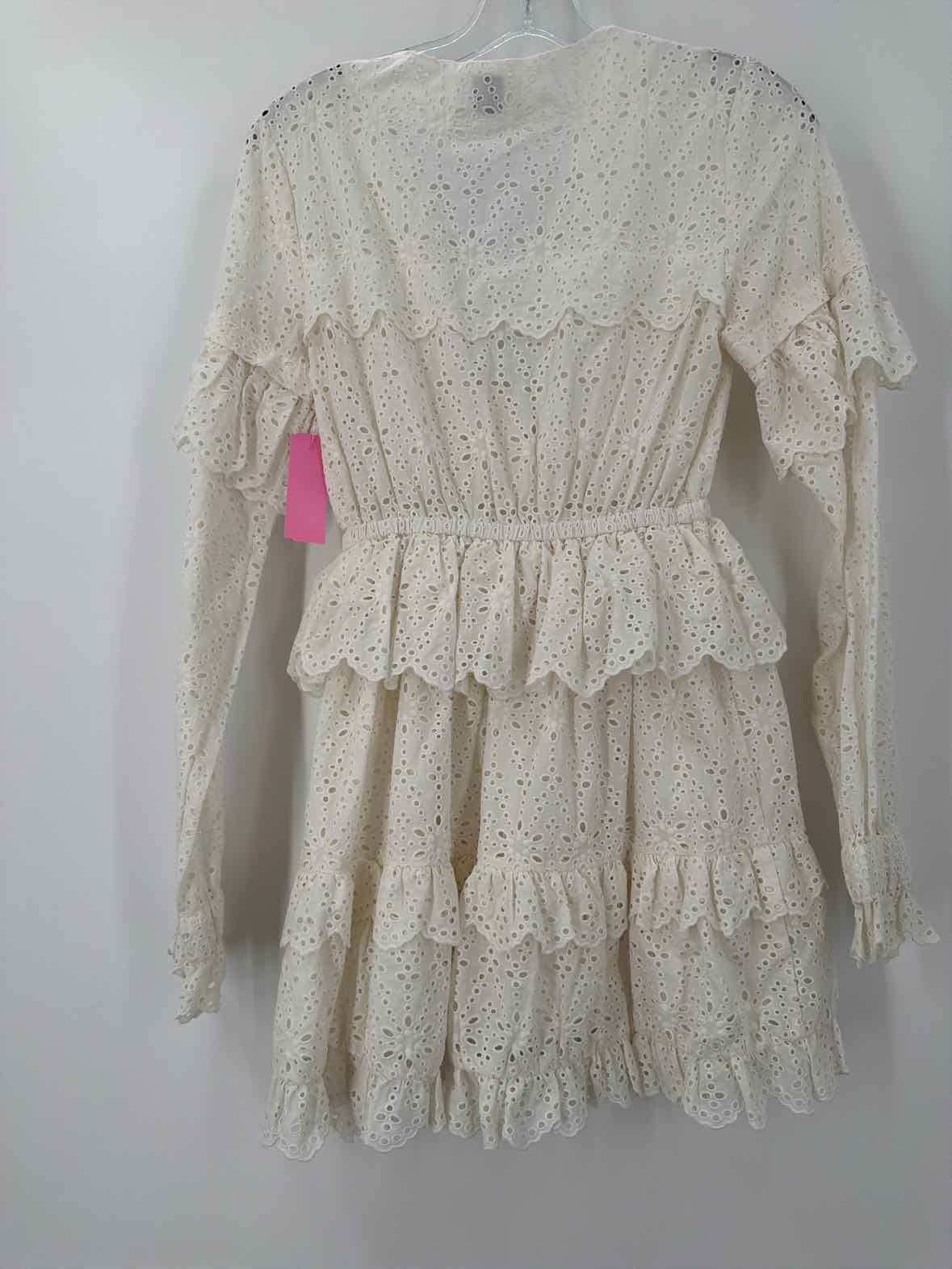 Pre-Owned Sir. White Size 0 Eyelet Short Long Sleeve Dress | True Fashionistas.