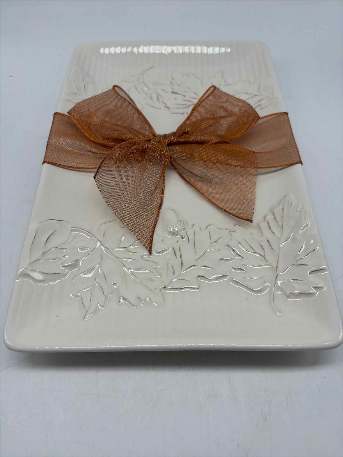 Hallmark Cream Ceramic Thanksgiving | True Fashionistas.