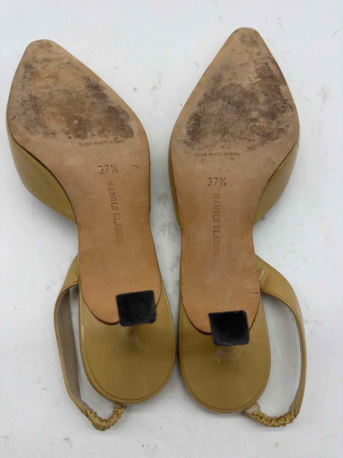 Pre-Owned Manolo Blahnik Tan Size 7.5 Slingback Heels | True Fashionistas.