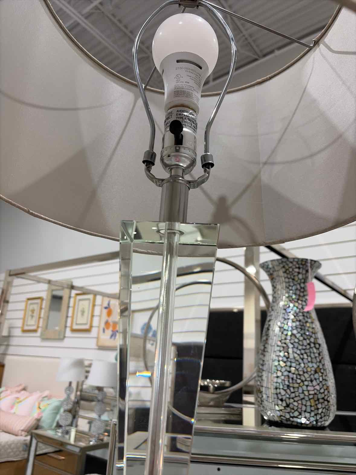 Glass Table Lamp | True Fashionistas.