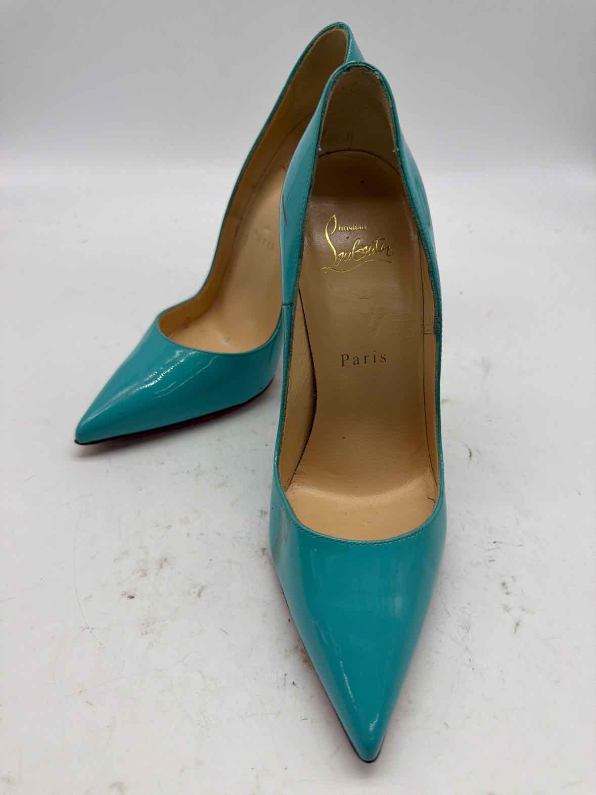 Pre-Owned Christian Louboutin Blue Size 36.5 Pump Heels | True Fashionistas.
