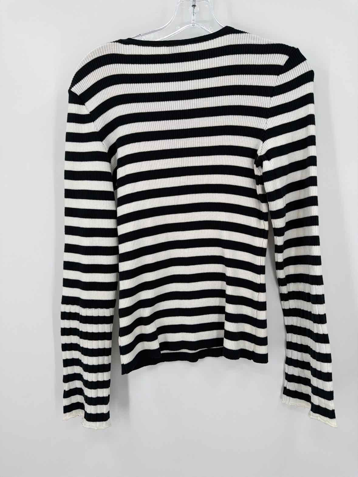 Pre-Owned Charlotte Black Size Large Stripe Sweater | True Fashionistas.