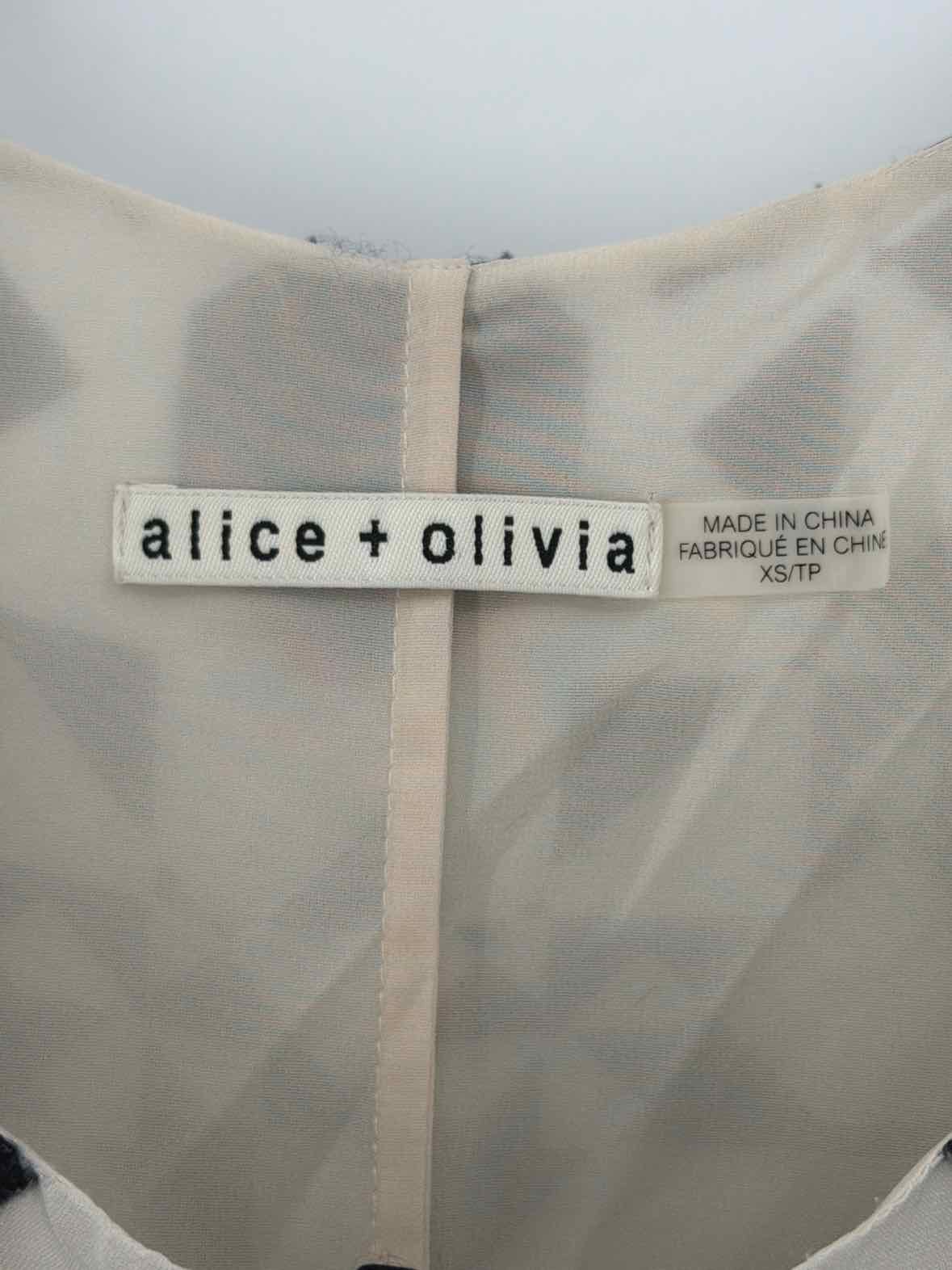 Pre-Owned Alice + Olivia Ivory Size XS Short Sleeveless Dress | True Fashionistas.