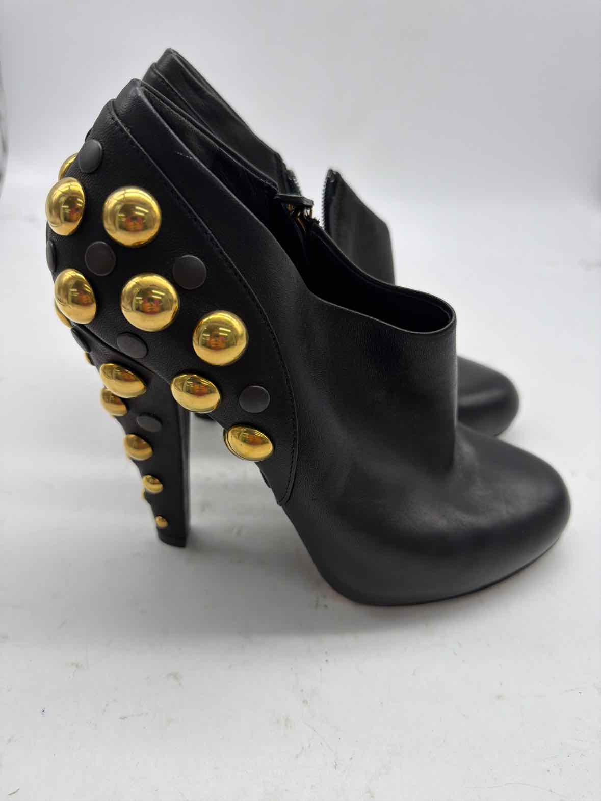 Pre-Owned Gucci Black Size 8.5 Leather Ankle Boots | True Fashionistas.