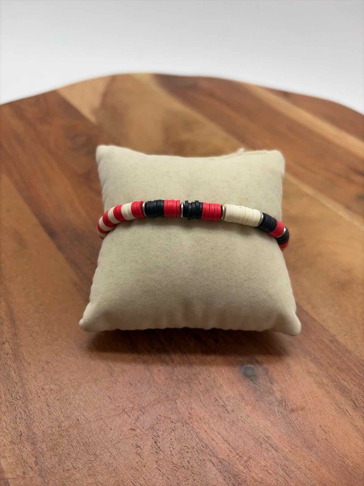 Erimish Red, White, Black Disc Stretchy Bracelet | True Fashionistas.