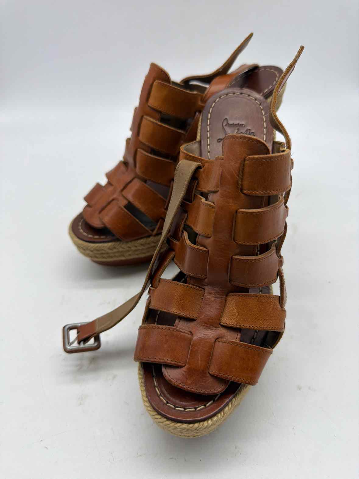 Pre-Owned Christian Louboutin Tan Size 8 Wedge Wedge Heels | True Fashionistas.