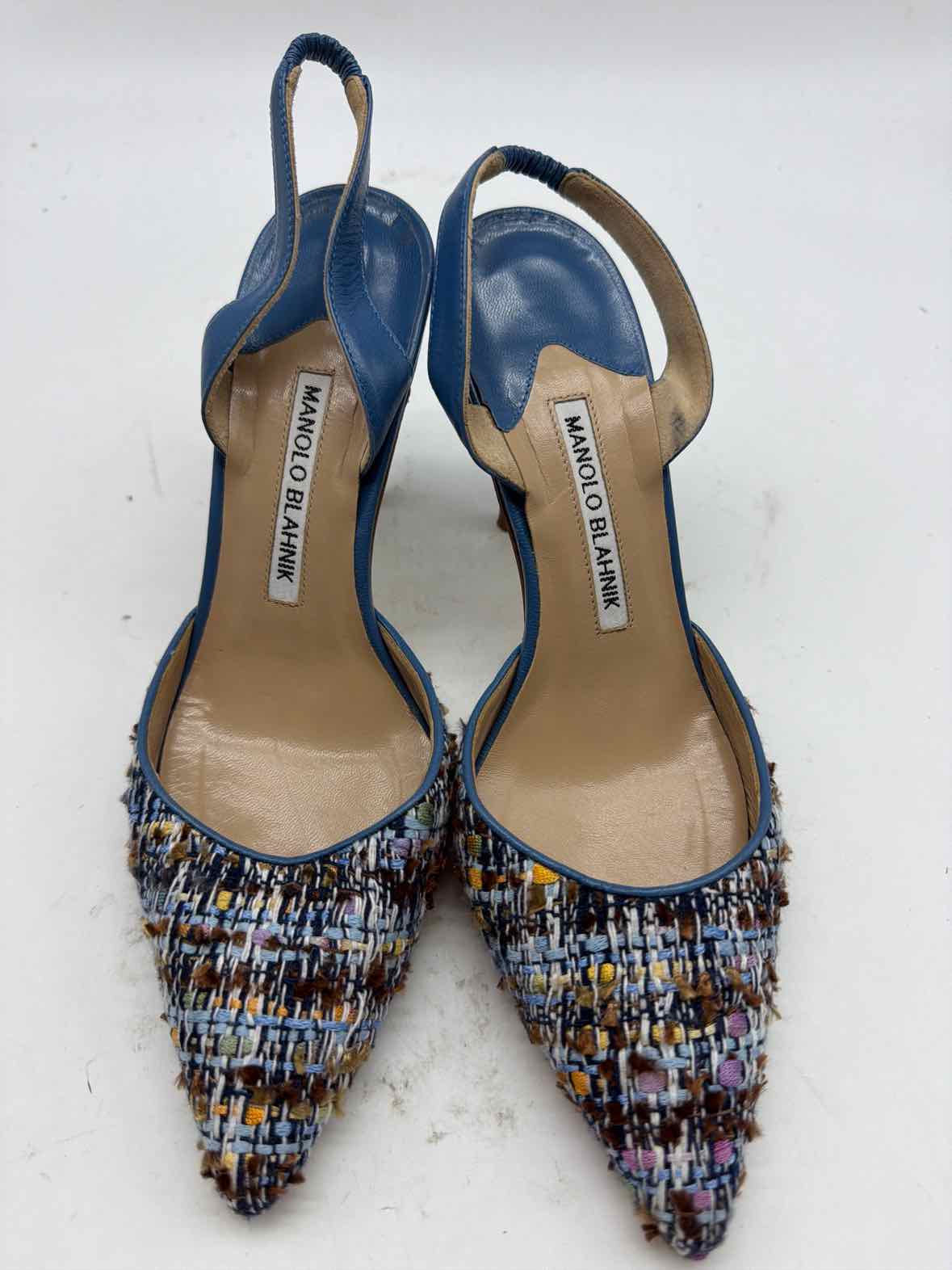 Pre-Owned Manolo Blahnik Blue Size 6 Boucle Slingback Heels | True Fashionistas.