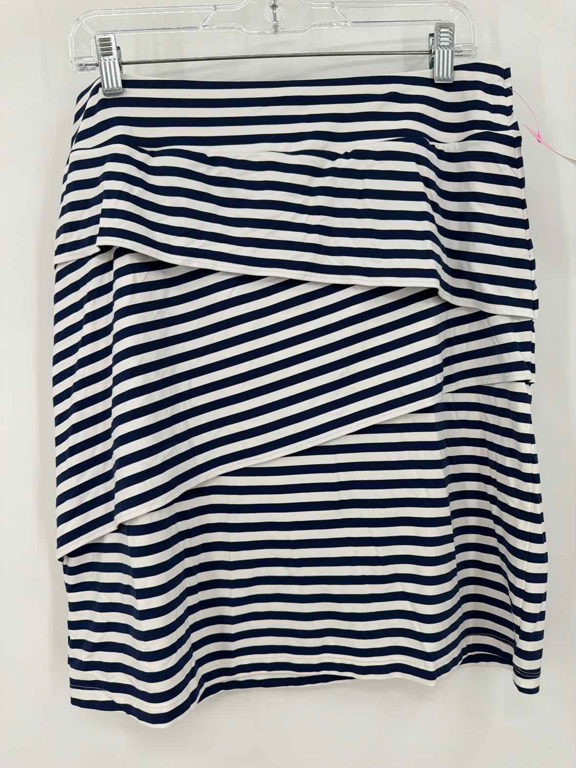 Pre-Owned J Mclaughlin Navy Size Medium Stripe Pencil Skirt | True Fashionistas.