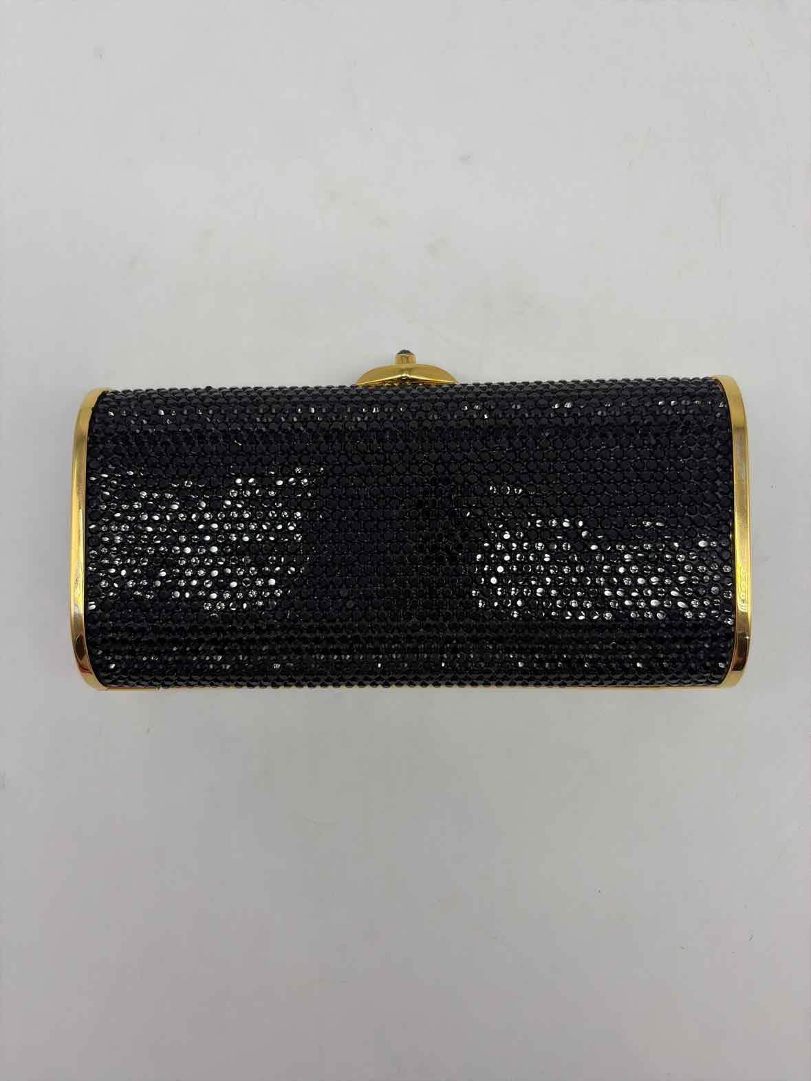 Pre-Owned Judith Leiber Black Clutch Clutch | True Fashionistas.