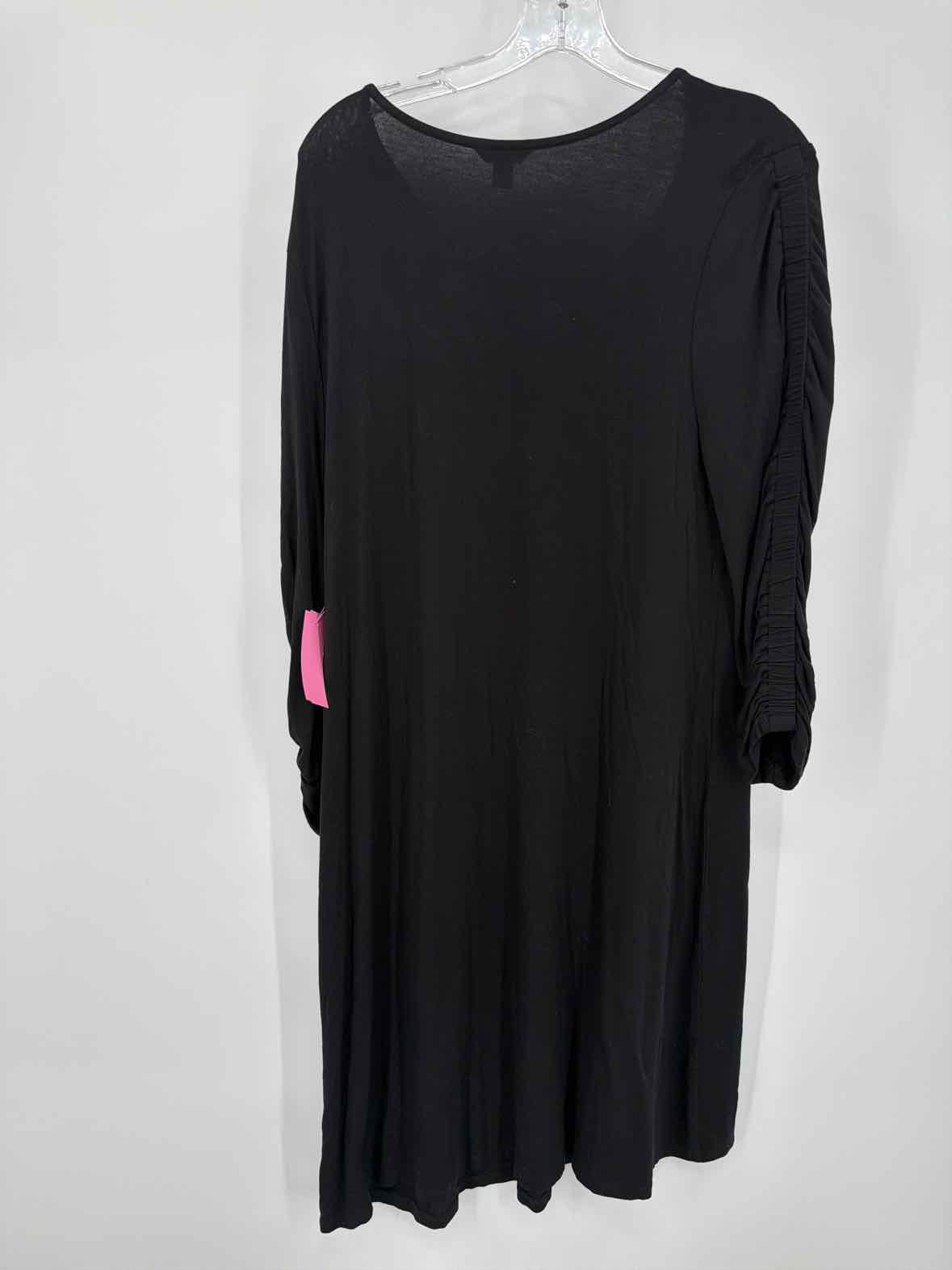 Pre-Owned Est. 1946 Black Size Large Short Long Sleeve Dress | True Fashionistas.