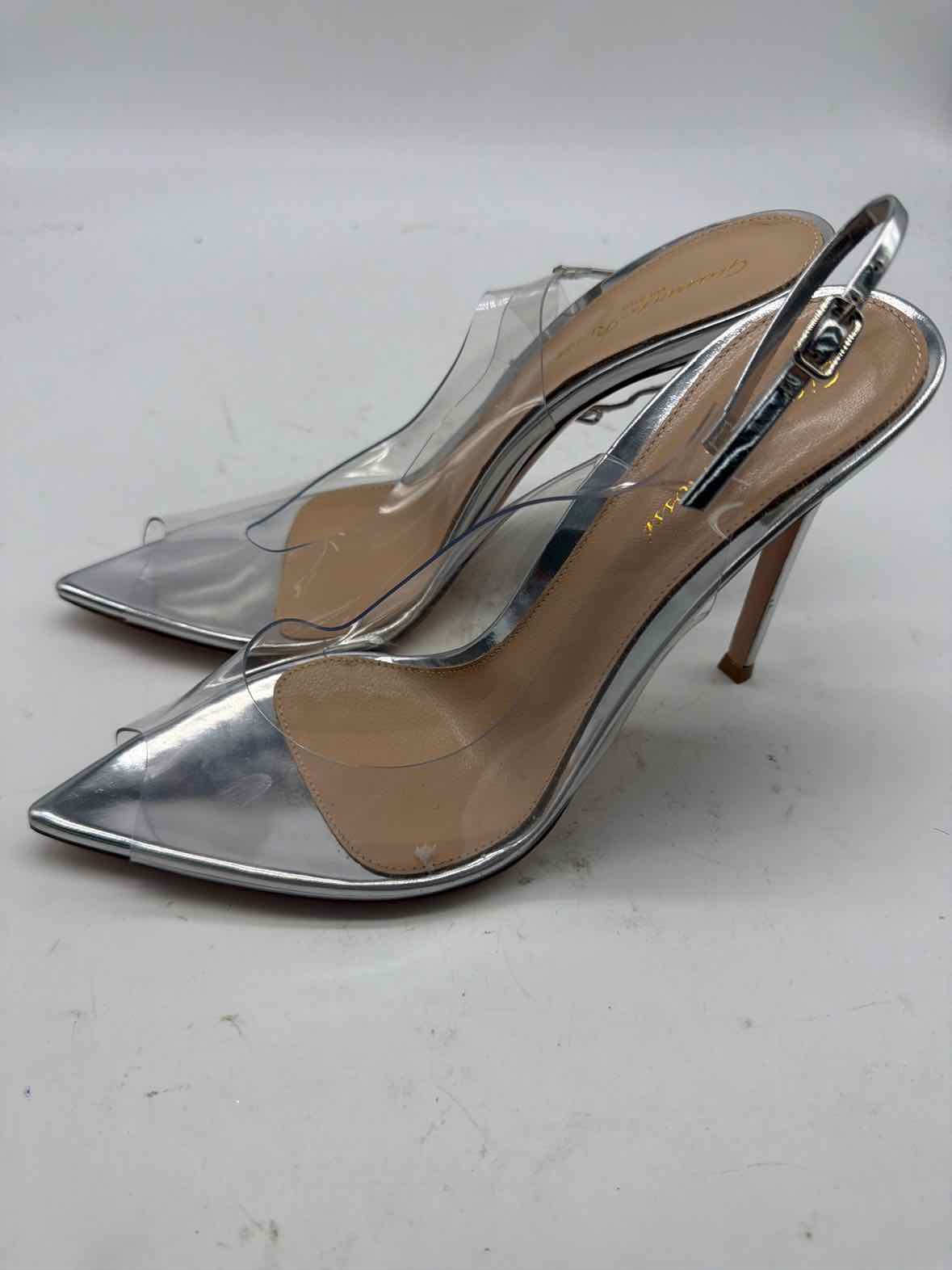 Pre-Owned Gianvito Rossi Clear Size 39 Slingback Heels | True Fashionistas.