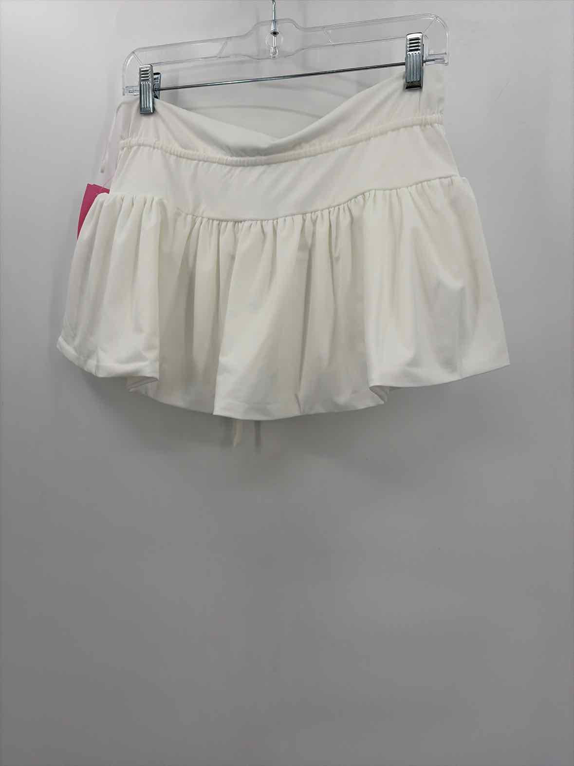 Pre-Owned Meet Me There White Size M/L Skort Mini Skirt | True Fashionistas.