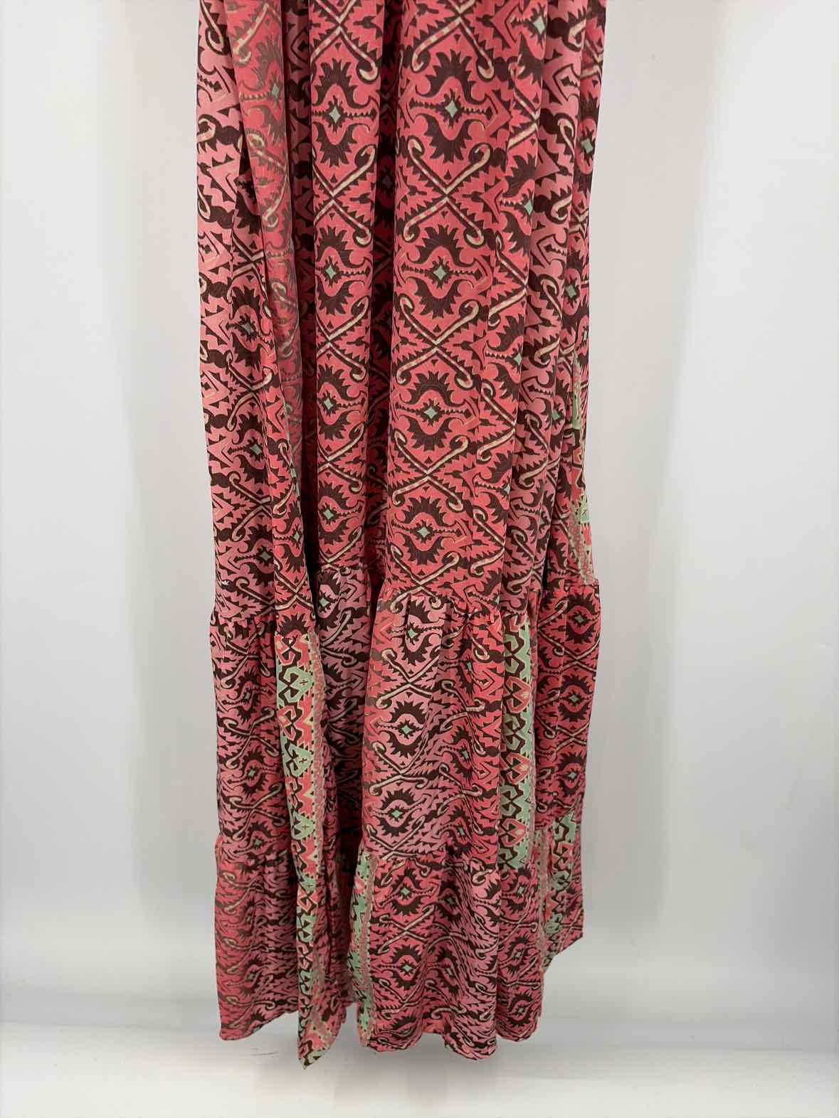Pre-Owned Zury Pink Size One Size Maxi Short Sleeve Dress | True Fashionistas.